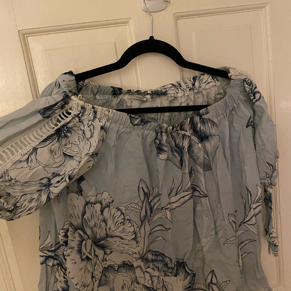 Three Days off the shoulder Hawaiian print floral shirt